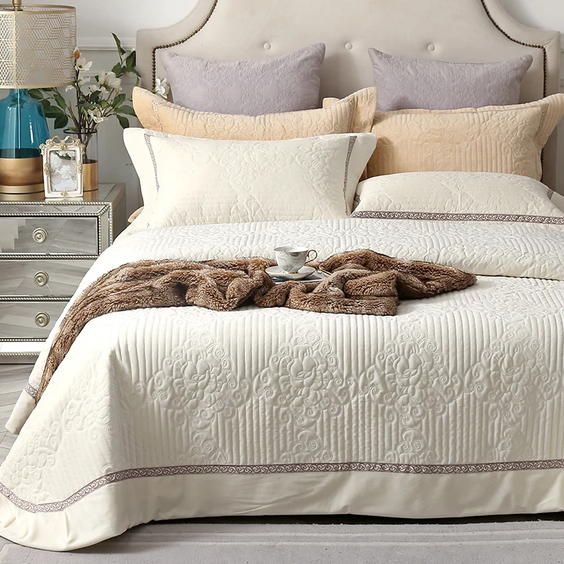 US $101.92 Luxury European Style Fleece Fabric Quilt Sets Bedspread Pillowcases Double Bed Sheet Bed Cover Blanket 245X245cm 3pcs