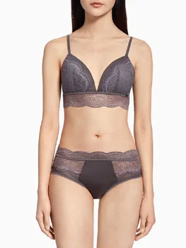 

The new ladies lace deep V bra set, push up lingerie, thin cups, stylish and comfortable, without steel underpants.