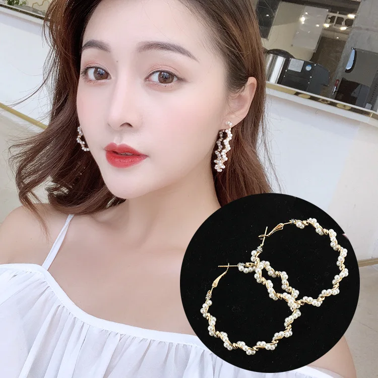 

New Korean Version Of The Cold Wind Fairy Temperament Personality Wild Pearls Around The Circle Exaggerated Big Circle Earrings