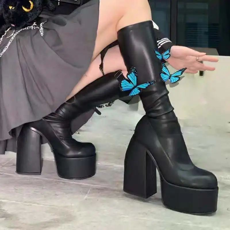 How to Style Platform Boots
