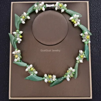 

GG Jewelry 18" White Rice Pearl Aventurine Flower Crystal Necklace