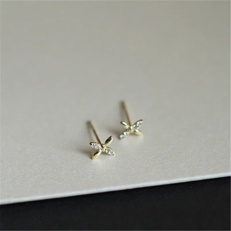 925 Sterling Silver French Simple Pavé Crystal Honeysuckle Flower Stud Earrings Women Trend Charm 14k Gold Plating Jewelry Gift