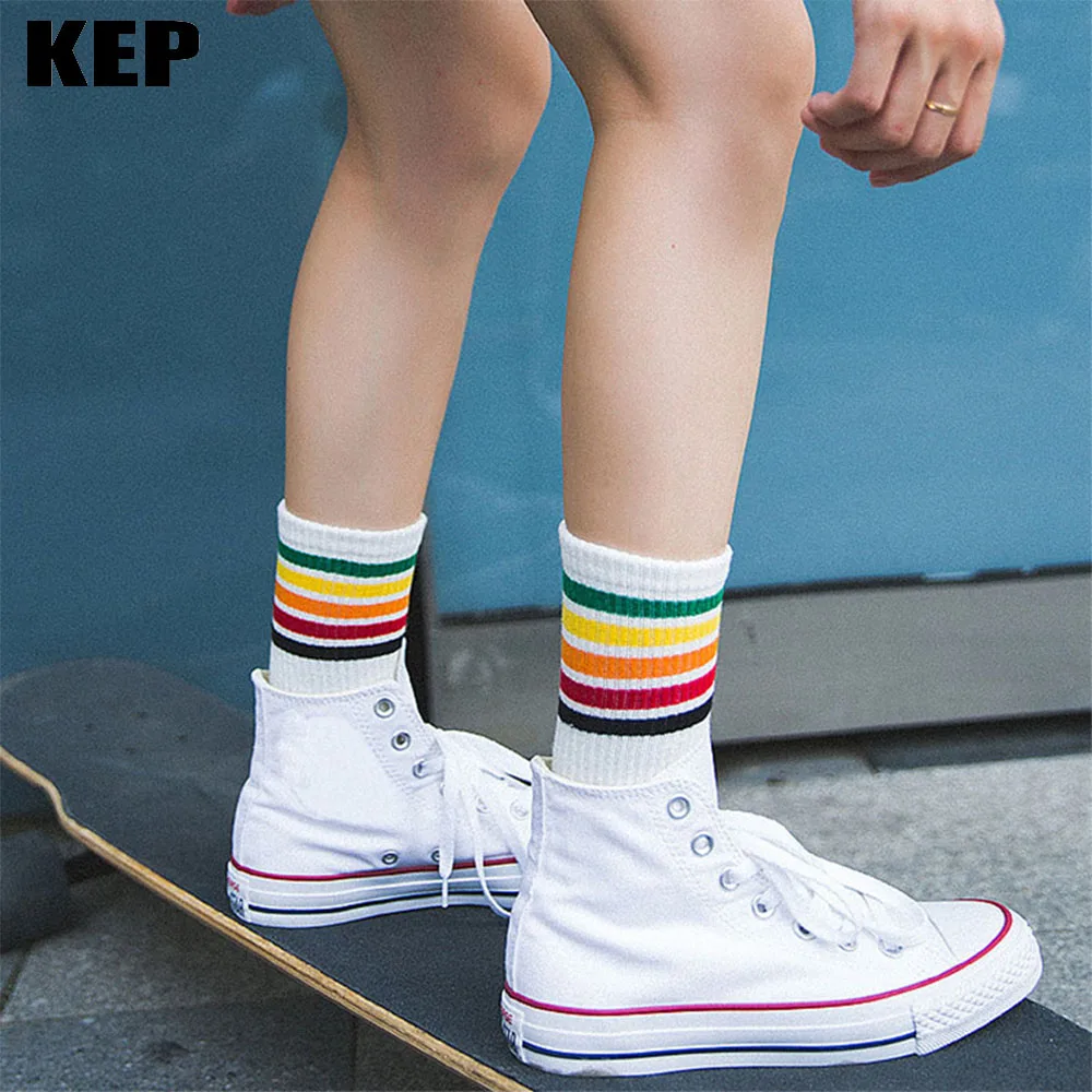 Модные уличные дизайнерские женские носки в стиле Харадзюку, носки в стиле хип-хоп, модные уличные полосатые носки с радугой для женщин, рождественские подарки