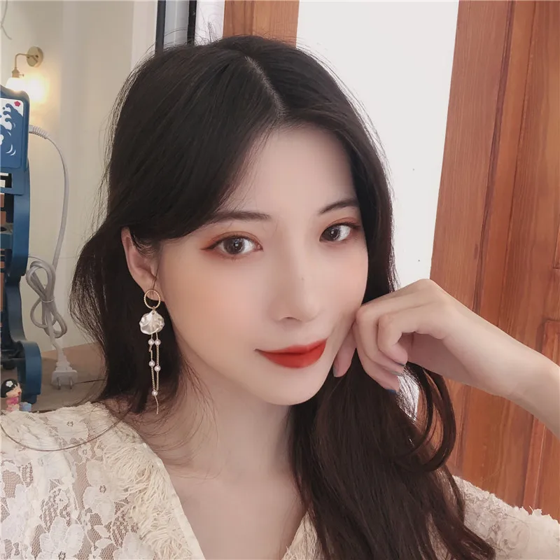 Темпераментных жемчужные лепестки длинные висячие серьги с милыми и красивыми