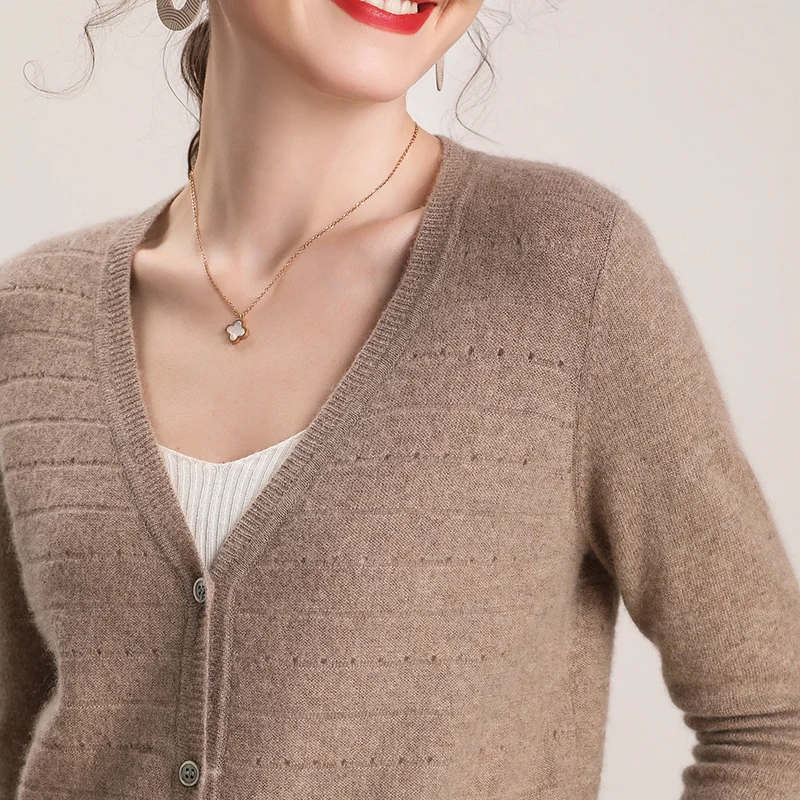 2020 New Women Cardigans 100% Wool Knitting Jackets Spring V-neck Long sleeve Famel Sweaters Soft Best Woolen knit Clothes 2020 New Women Cardigans 100% Wool Knitting Jackets Spring V-neck Long sleeve Famel Sweaters Soft Best Woolen knit Clothes