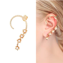 Серьги-гвоздики ручной работы для женщин, новые акриловые жемчужные лепестки цветов, односторонние серьги, модные ювелирные аксессуары для девушек