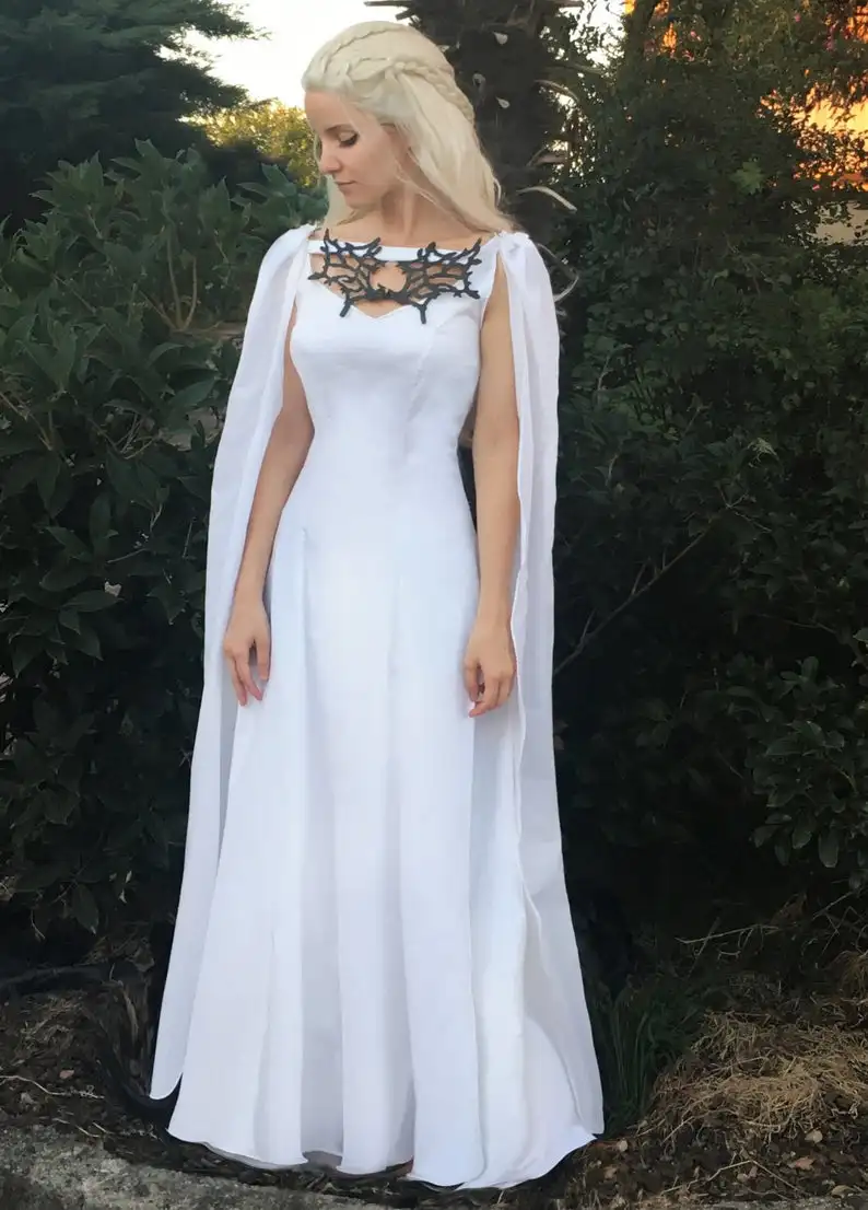 Игра престолов белый Meereen платье Дракон платье накидка для Маскарадного костюма специальная одежда в стиле кэжуал длинное платье для выпускного вечера распродажа без ожерелья