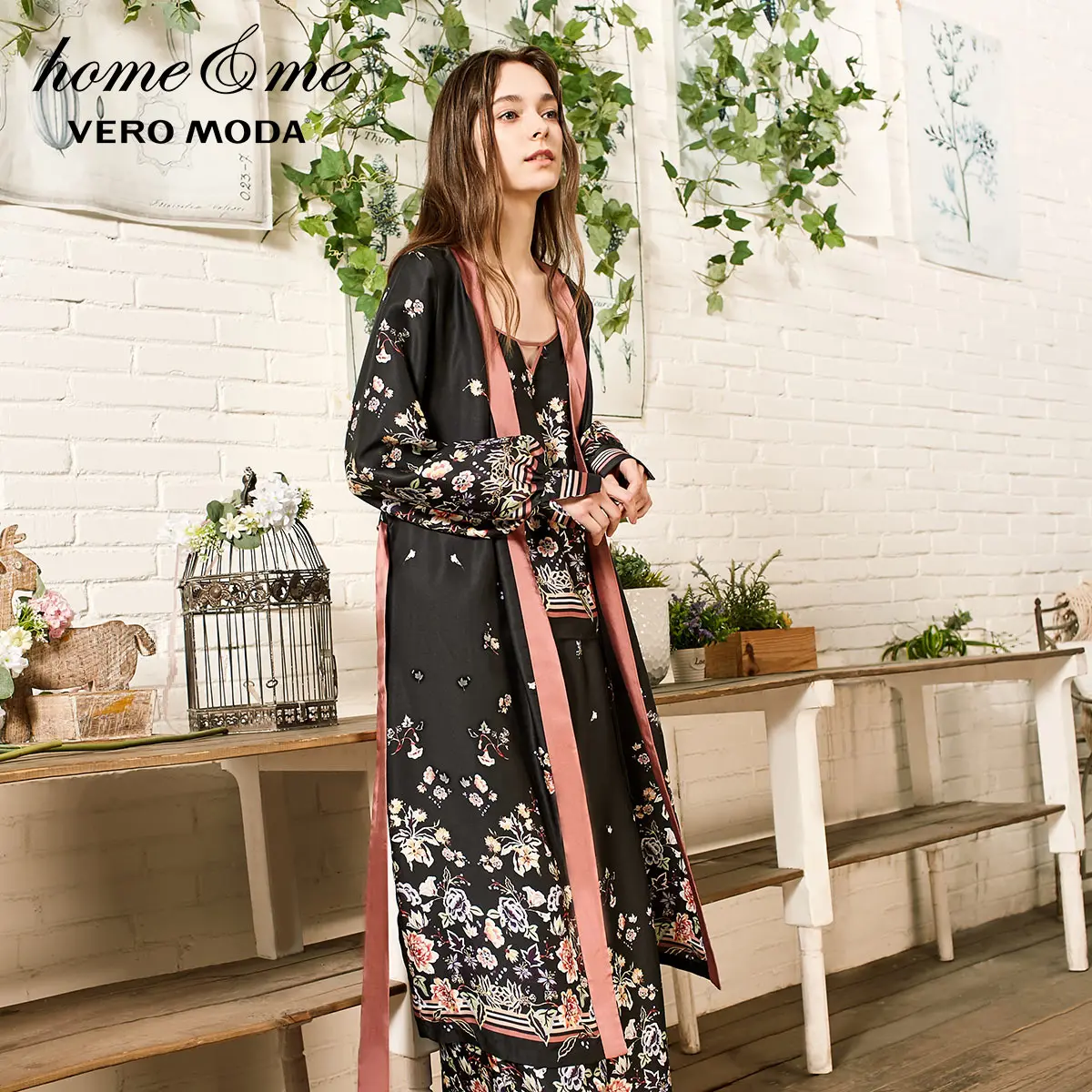 Tanie Damskie kwiatowe wykończenia Vero Moda w różnych kolorach rękawy balonowe nocna szata | 3191R1501