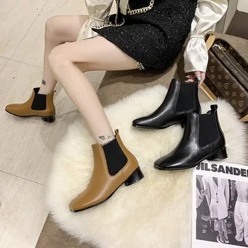 

Top Cowhide Chelsea boots 2020 winter style square head solid color Korean edition leather boots