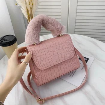 

2020 Winter Retro Alligator Pattern Shoulder Bag Women PU Leather Square Bag Soft Plush Handbag Warm Fur Crossbody Bags