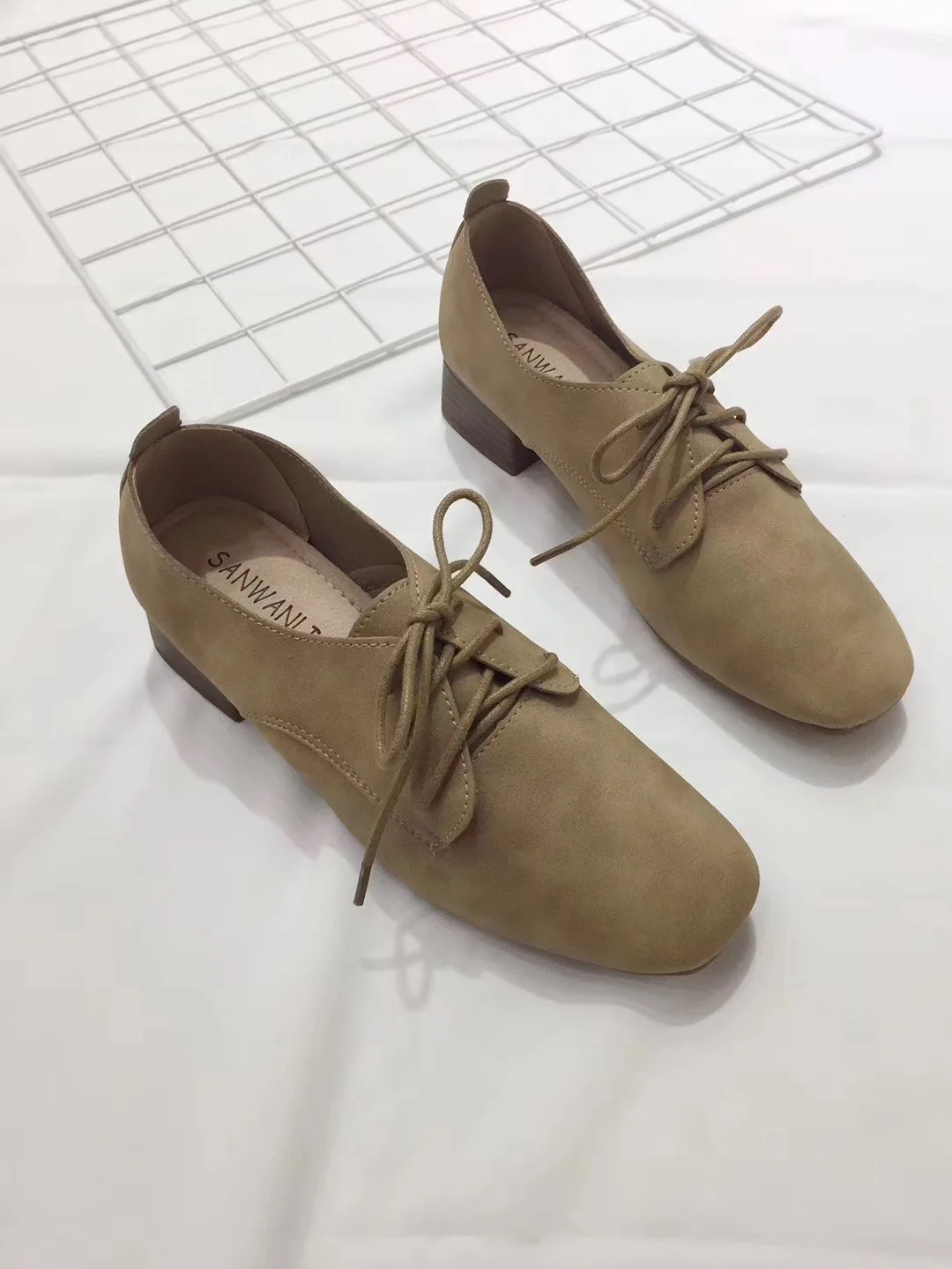 

2019 Chunky-Heel Small Leather Shoes Women's Soft Leather Solid Color Versatile Bandage Cloth Simple Semi-high Heeled Single Sho