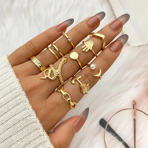 Gold Wide Chain Finger Ring Set Women's Vintage Hollow Irregular Big Love Heart Snake Knuckle Ring Bohemian Jewelry Gift