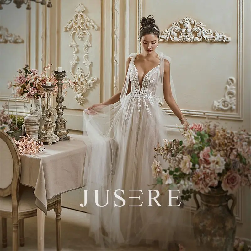 Champagne kleur A-lijn spaghetti v-hals boog verfraaiing kant applique tule rok sweep trein avondjurk prom dress Champagne kleur A-lijn spaghetti v-hals boog verfraaiing kant applique tule rok sweep trein avondjurk prom dress