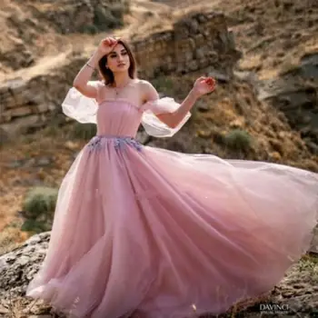 

Formal Dress Women Pink 2020 A-Line Off Shoulder Women Party Gowns Puff Sleeve Elegant Lace Appliques PrincessRobe de soiree