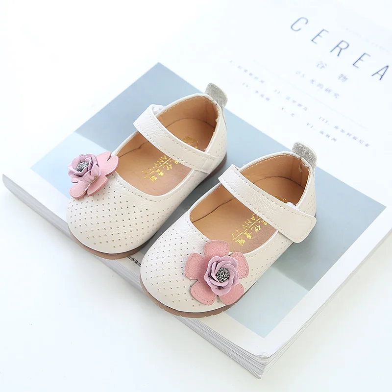 SYJ05White Кожаная обувь с цветочным рисунком для маленьких девочек; Осенняя дышащая обувь принцессы с мягкой подошвой для девочек; детская обувь для малышей; цвет белый, розовый; SYJ005 - Цвет: SYJ05White