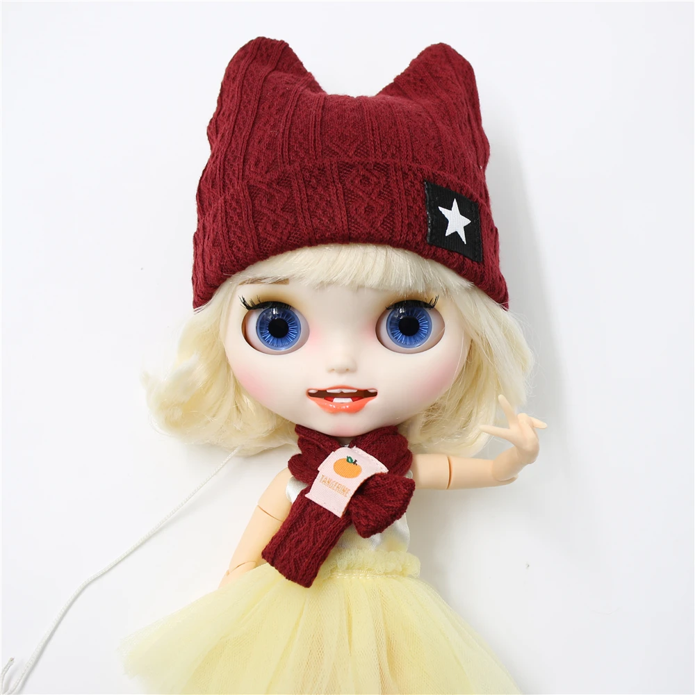Handcrafted Blythe Doll Knitted Accessories: Hats, Scarves & Socks 3