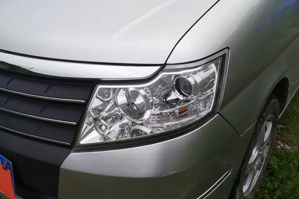 1 шт. передняя фара в сборе. Левая/правая сторона для китайского DONGFENG SUCCE авто части двигателя