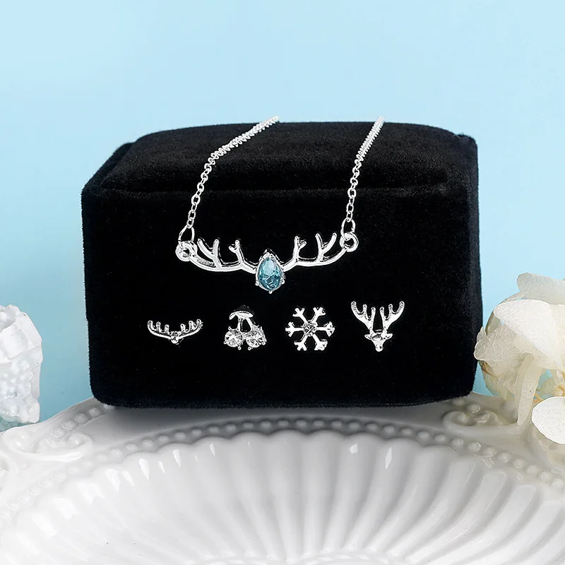 12279719521_1681944653