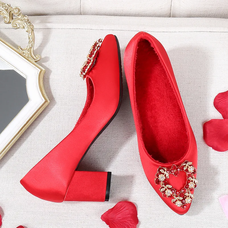 

Man-made Diamond And Nap Warm Chunky High Heel Pointed Xiu Shoes Wedding Shoes Bridal Shoes Wedding Shoes Cheongsam Shoes Weddin