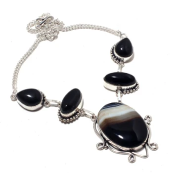 

Botswana Agate,Black Onyx Necklace Silver Overlay over Copper, 44.5 cm, N4165