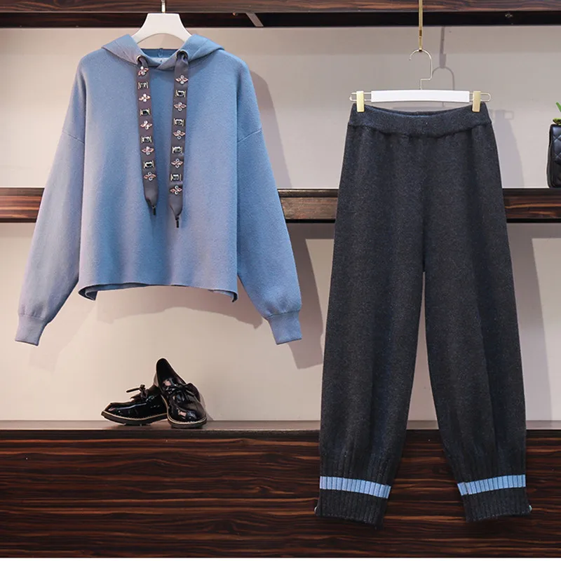 

Chic Tracksuit Women's Casual Hooded Sweatshirt Suit 2019 Fall Winter Beaded Hooded Tops and Knitted Pants Two piece Leisure Set