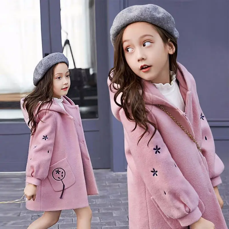 Осень-зима ; Новая детская одежда с капюшоном и вышивкой для девочек; детское теплое шерстяное пальто; куртка; Подростковая верхняя одежда с бахромой; W156 - Цвет: Розовый