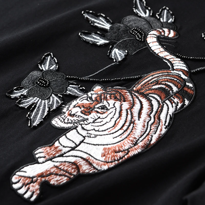 Летние мужские комплекты(T-SHIRTS+ брюки), роскошные мужские комплекты ручной работы с вышитым бисером тигром размера плюс 4xl, мужские комплекты с коротким рукавом