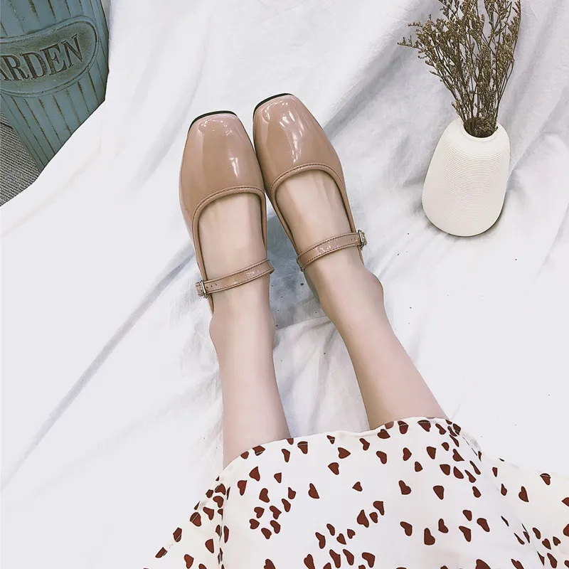 

2020 Fashion Spring women's shoes Solid color Patent leather Buckle Strap Square Toe Single shoes farmhouse style elegant flats