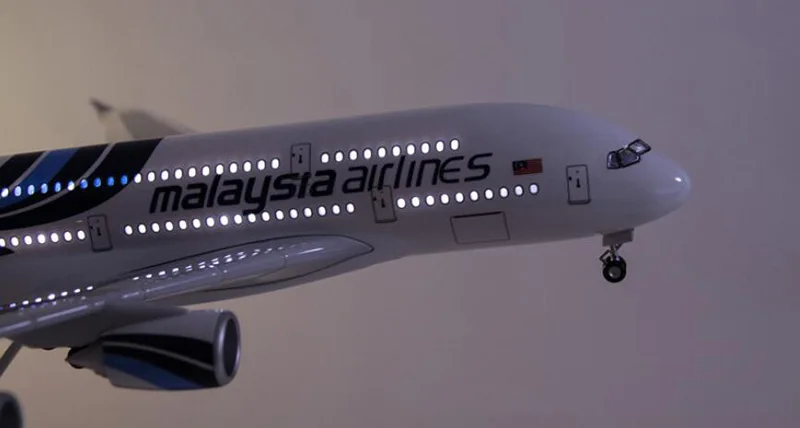 1/160 масштаб Малайзия авиационный самолет модель 50,5 см Airbus A380 W свет и колесо литье под давлением пластиковые смолы самолет для коллекционных игрушек