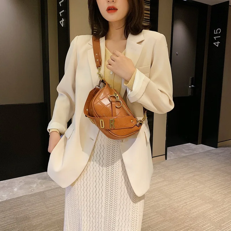 

Textured Crocodile Pattern Shoulder Bag Women's 2020 New Style Wallet Women's chao yang Gas Shoulder Bag Saddle Bag Chest Pack