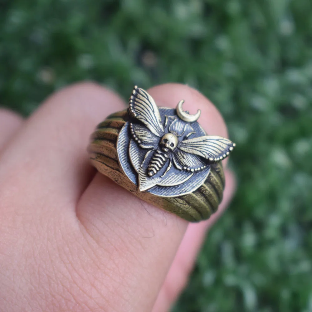 

Death'S Head Hawkmoth Moth ring christmas gift