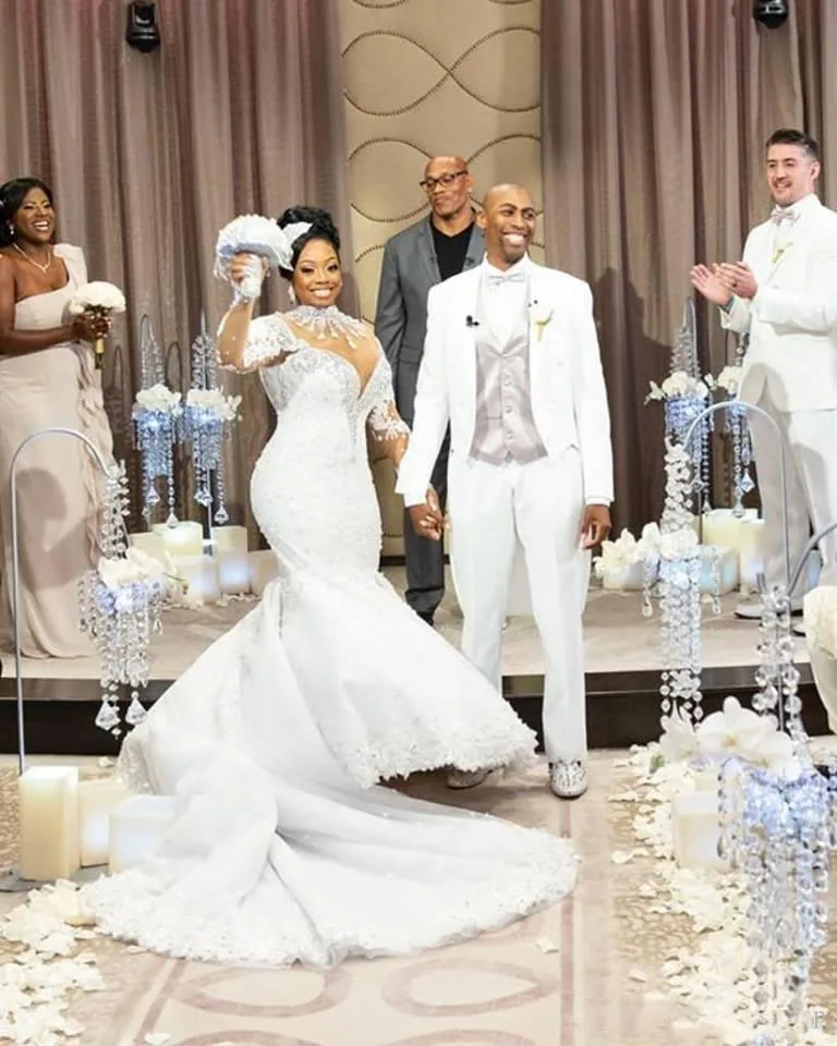 crystals-lace-arabic-luxurious-2019-plus-size-wedding-dresses-high-neck-long-sleeves-beaded-meaid-bridal-dresses-sexy-wedding-gowns (1)