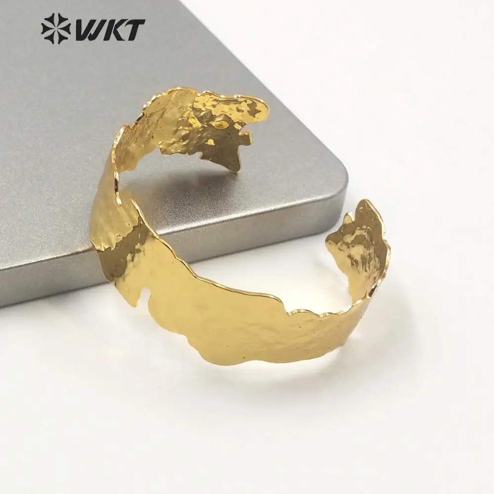 WT-B558 Big Size Bangle Irregular Width Design Hiphop Brass Bangle In Full Gold Plated Simple Style Women Jewelry Bangle 4