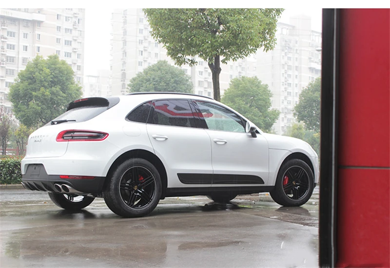 Используется для Porsche Macan, дверной комплект 15 16 17 18 лет, отделка дверей из углеродного волокна, декоративные панели, аксессуары