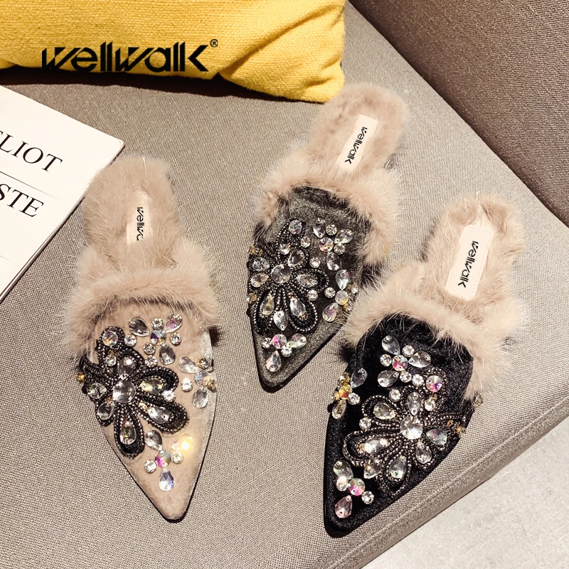 

Chic Fur Slides Women Furry Mule Shoes Rhinestone String Bead Fashion Loafers Slip On Ladies Winter Home Party Shoes Office Lady