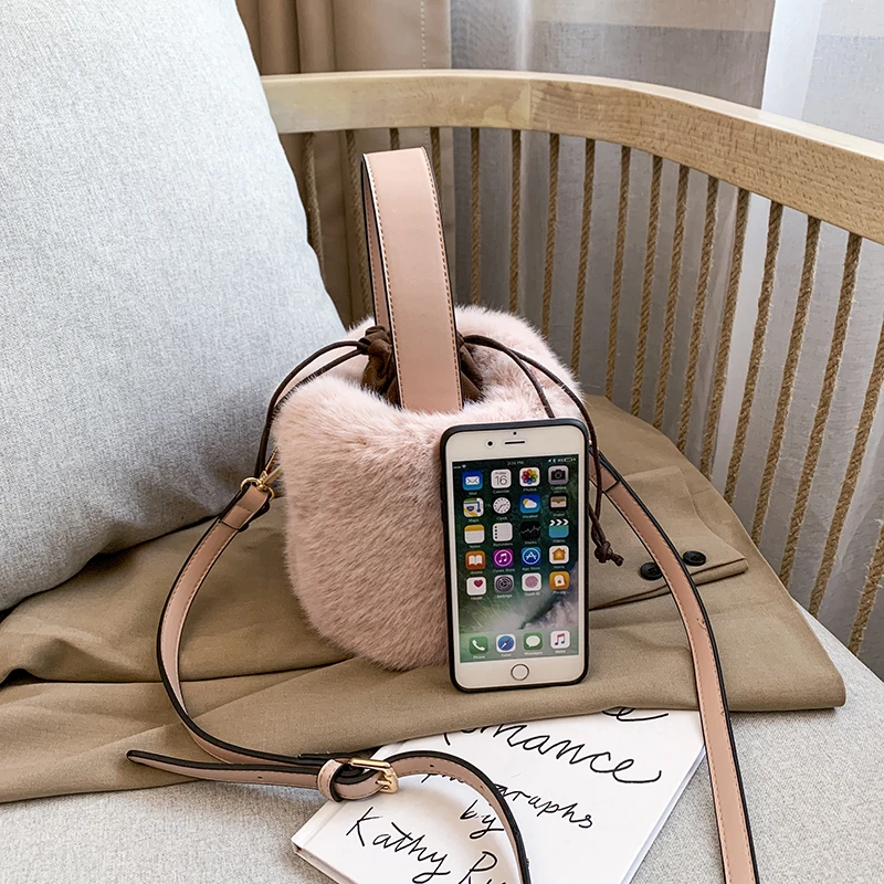Luxury Ladies Bag Winter Crossbody Fashion Designer Bags Famous Brand Women Bags High Quality Plush Women's Bag Rounded Handles