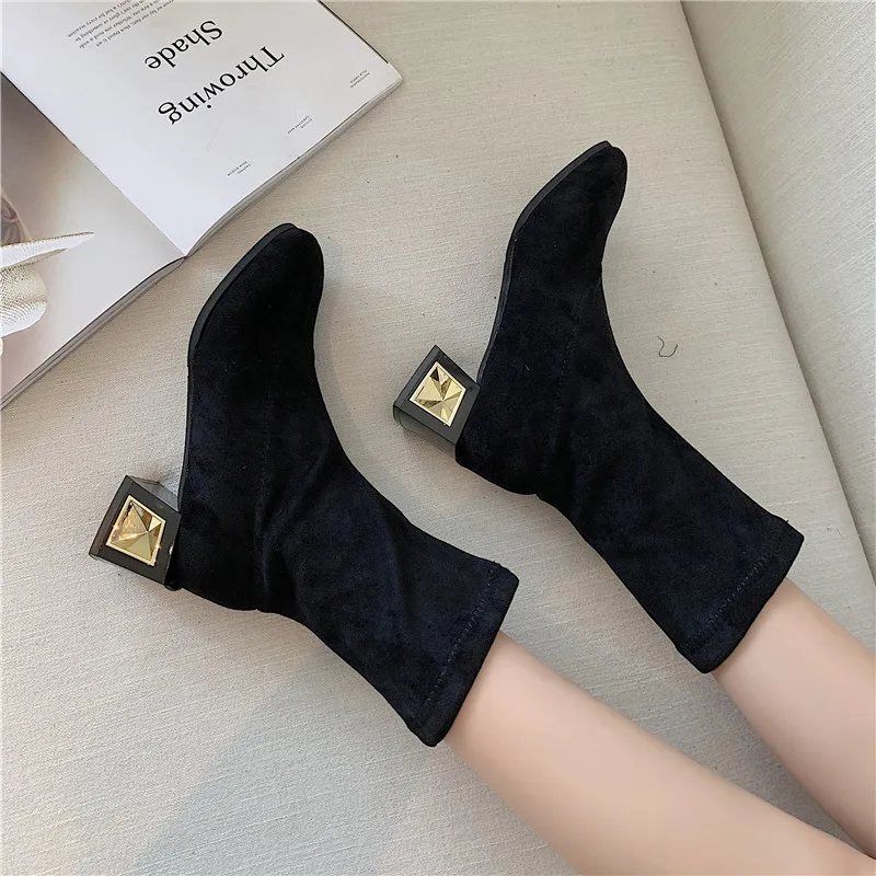 

Shoes Lace Up Round Toe Clogs Platform Boots Stockings Bootee Woman 2019 Luxury Designer Booties Ladies Chunky Heel Sock Mid