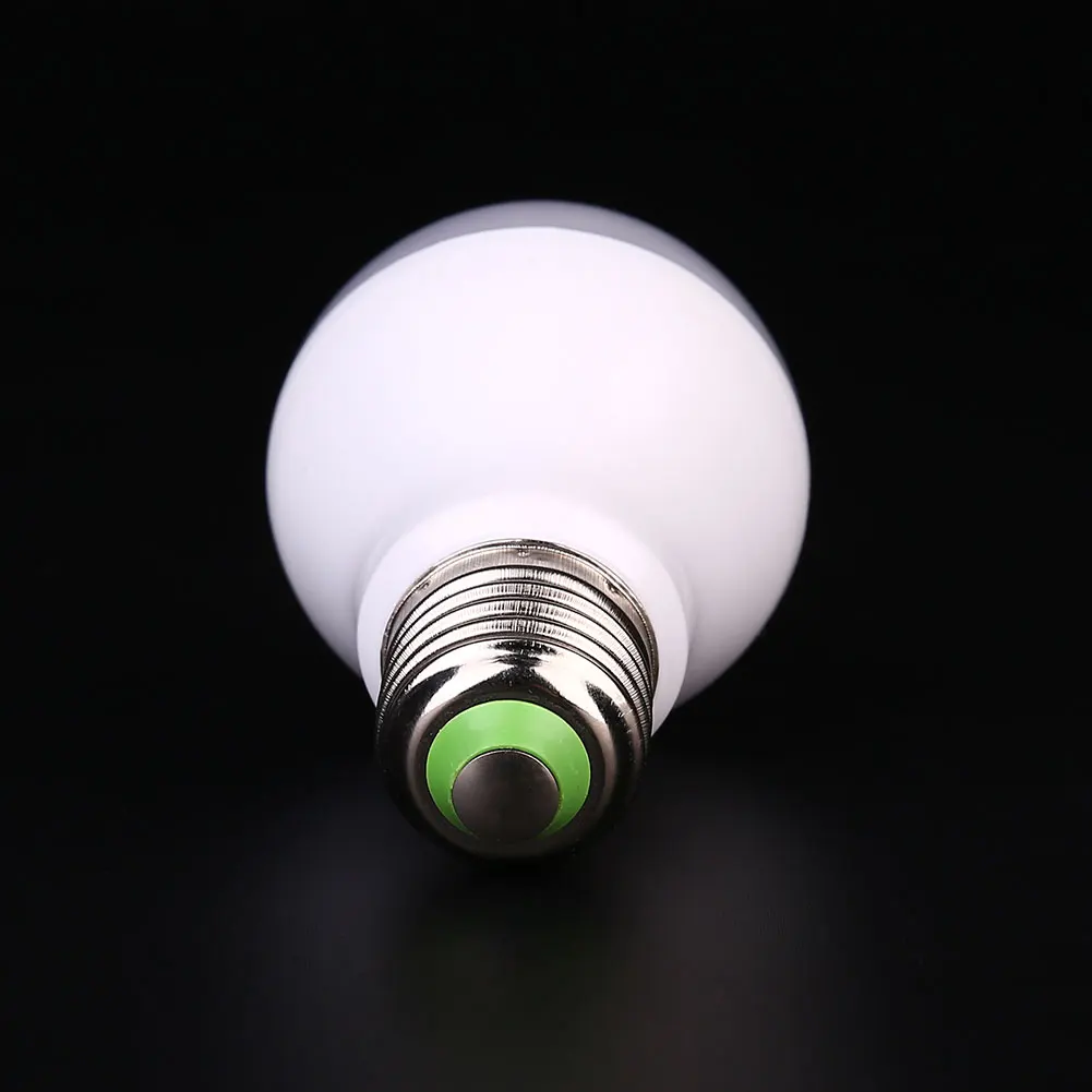 E27 14LEDs Bulb Lamp Infrared Motion Sensor Light Control Hallway Stair