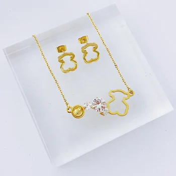 

Charm Hollow Cubic Zircon Bear Chain Necklaces For Women Gold Color Animal Necklace Jewelry Gift