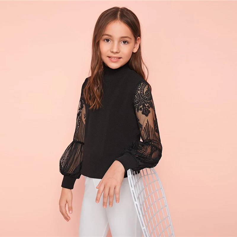 SHEIN/Детская однотонная Повседневная футболка с контрастным кружевным воротником и воротником-стойкой для девочек; детские топы; весенние детские футболки с рукавами-фонариками на молнии сзади