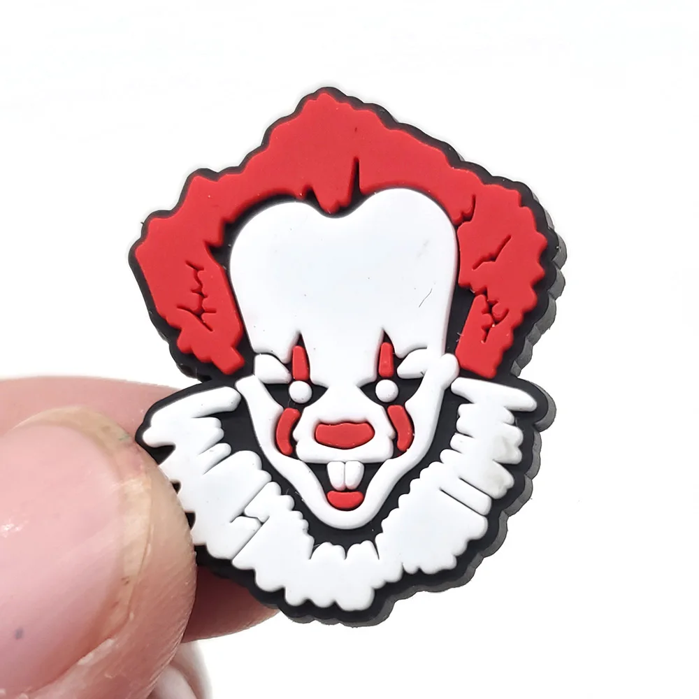 Рисунок 5 - амулеты из ПВХ в ужасном стиле для обуви