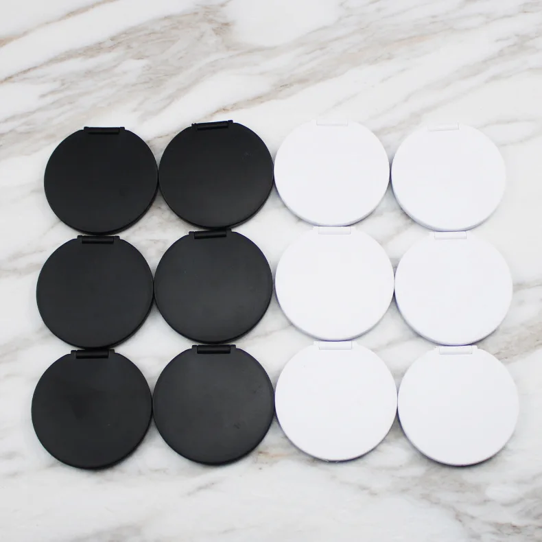 12966953847_1957698823