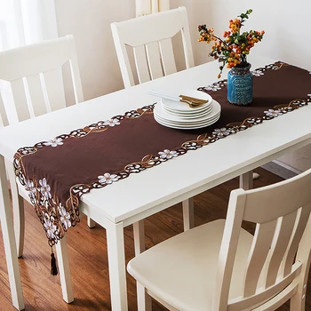 

Pastoral Embroidered Tablecloth Table Flag Dining Tablecloth Party Decor Simple Exquisite Table Flag Bed Runner Tablecloth