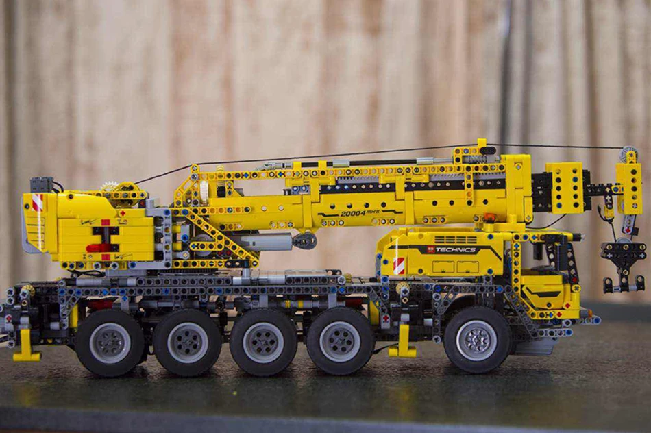 20004 Technic серия мотор мощный мобильный кран Mk II модель автомобиля строительные наборы Блоки Кирпичи совместимы с 42009 подарки