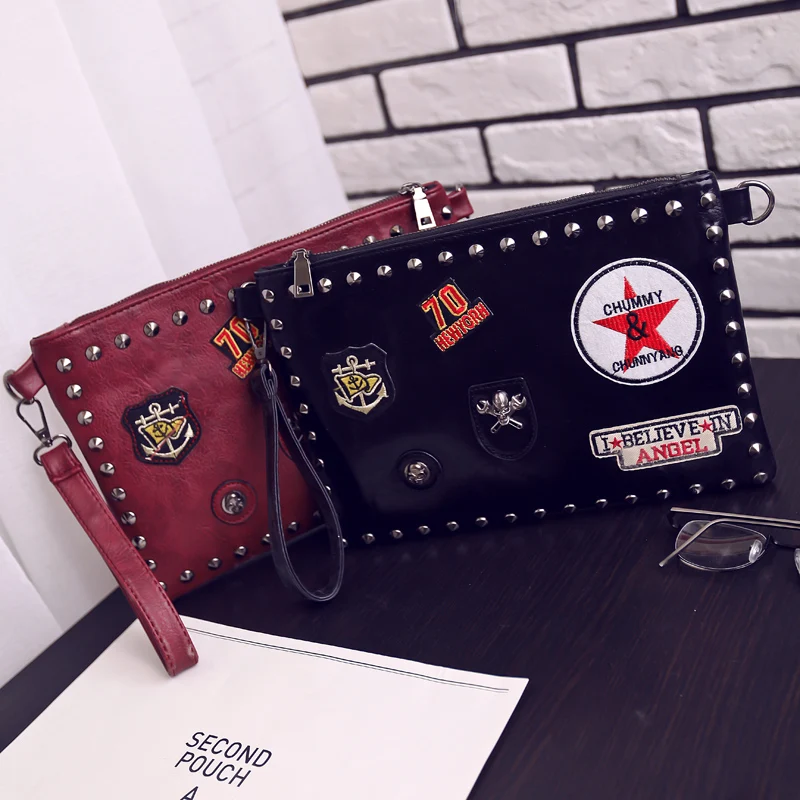 Fashion Badges Rivets Envelope Clutch Bag Purses and Handbag Pu