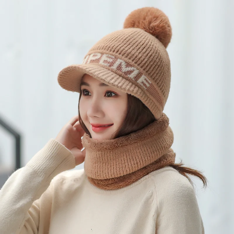 Khaki Hat And Bib Женская шапка Skullies Beanies, зимняя, защита ушей, Корейская, Молодежная, зимняя, теплая, шерстяная, мягкая, Вязанная, меховая, женская шапка с капюшоном, плюшевая, бархатная, Tuque - Цвет: Khaki Hat And Bib