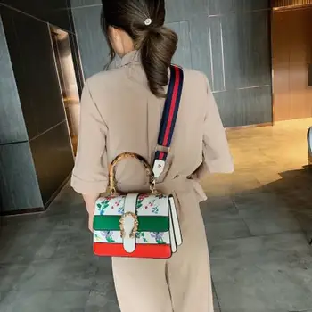 

2019 foreign style bamboo embroidery messenger bagAAA022