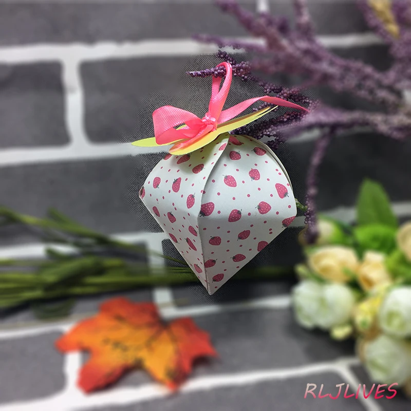 

Strawberry Metal Cutting Dies Stencils for DIY Scrapbooking Stamp/photo album Decorative Embossing DIY Paper Cards