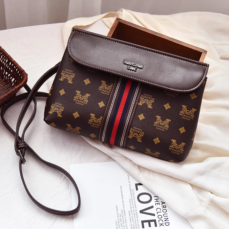 

2019 Designer Handbag High Quality letter printing color band with shoulder bag Western fashion wild diagonal bag small bag