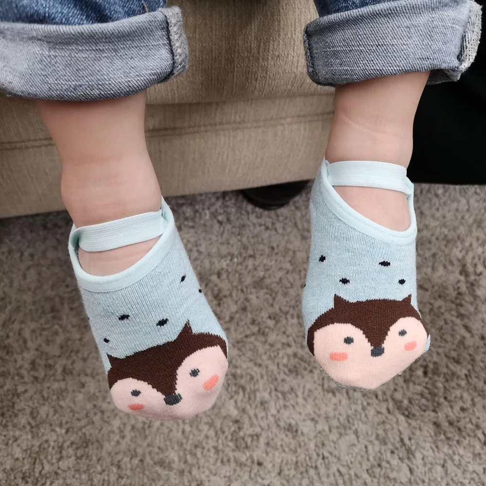 Носки для малышей 0-3 лет, хлопковые нескользящие носки из махровой ткани для новорожденных, 6 видов, весна-осень-зима, популярные носки для малышей